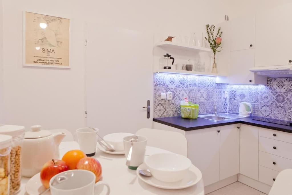Prague Center Apartment With Fireplace Экстерьер фото